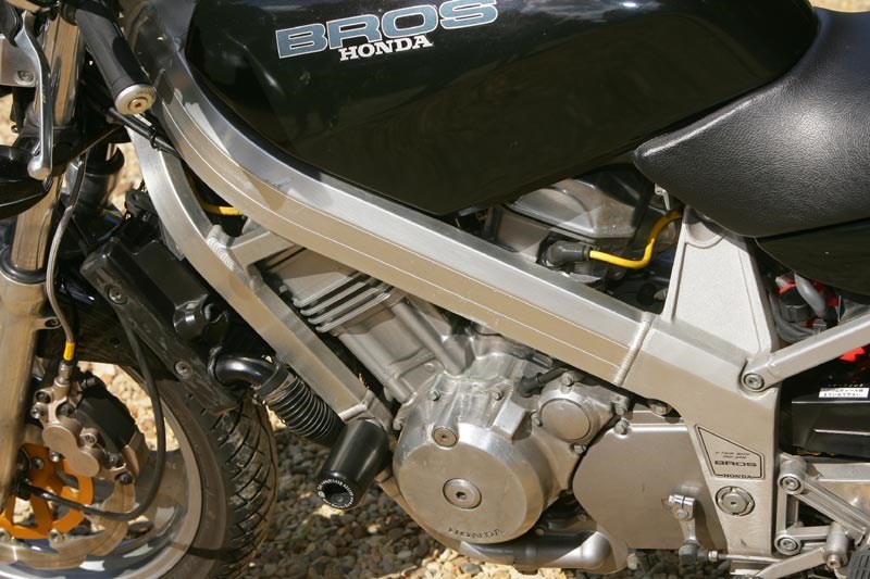موتور سیکلت هوندا BROS 400 1988