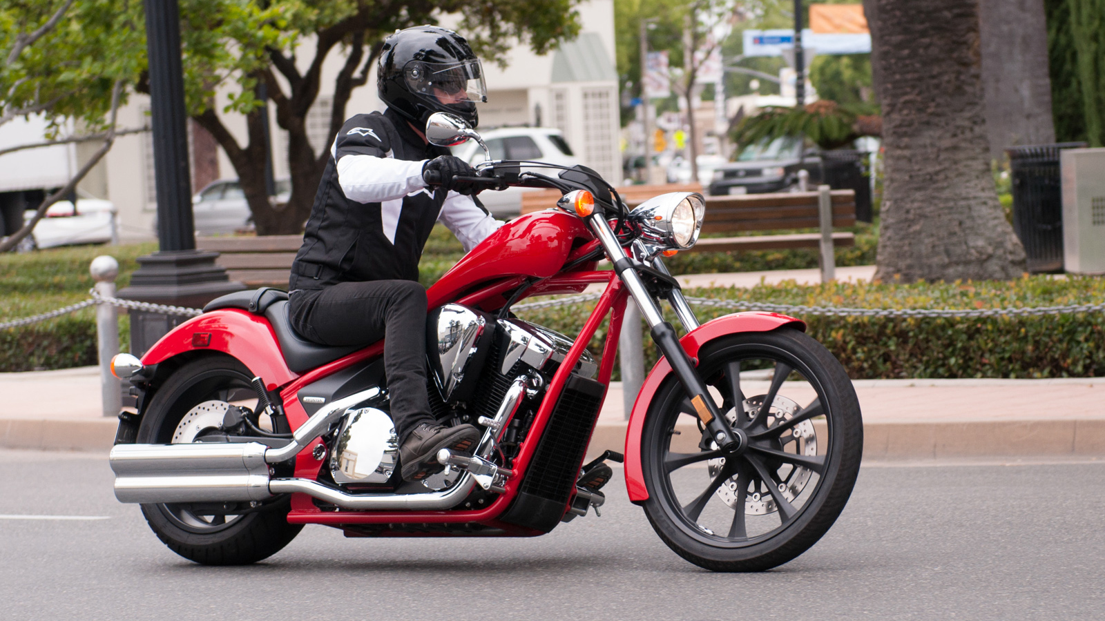 موتور سیکلت هوندا VT1300CX 2010